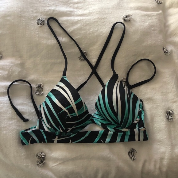 PINK Victoria's Secret Other - PINK bathing suit top